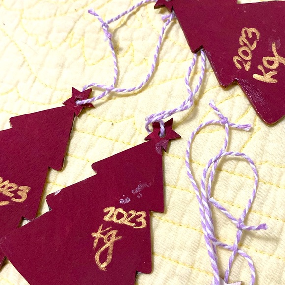 Set/4 TREE 🌲 ORNAMENTS— adorable; 🥰 checked—HANDPAINTED & decoupaged - Picture 4 of 5